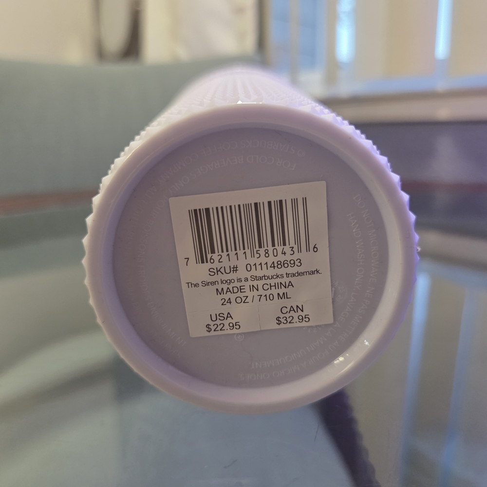NWT Studded Venti Tumbler - Picture 2 of 6
